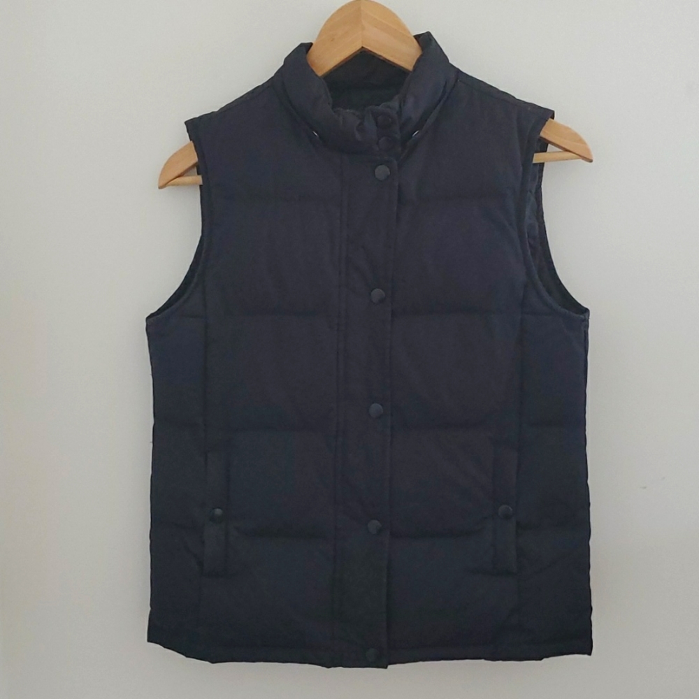 Gap puffy vest